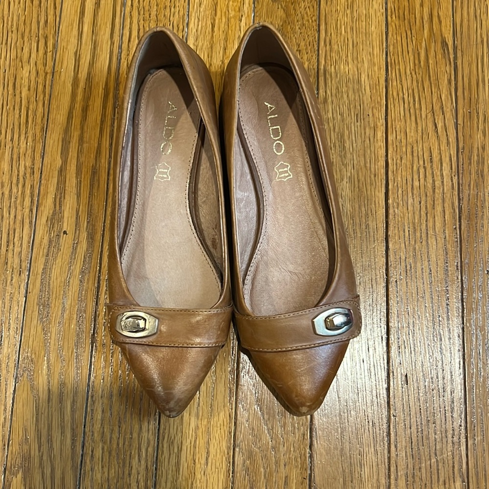 Aldo flats size 7 - Brown